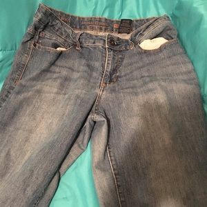 I’m sellin some jeans tht I never worn before